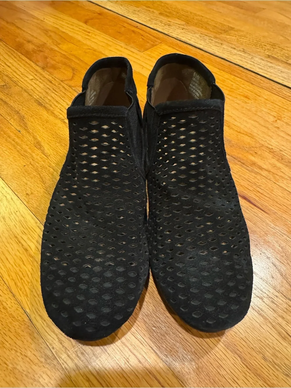 Cobb Hill Booties Women’s Size 6.5